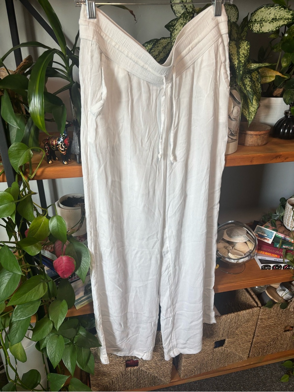 Prana Fernie Beach Pant in White | Large - Picture 5 of 7